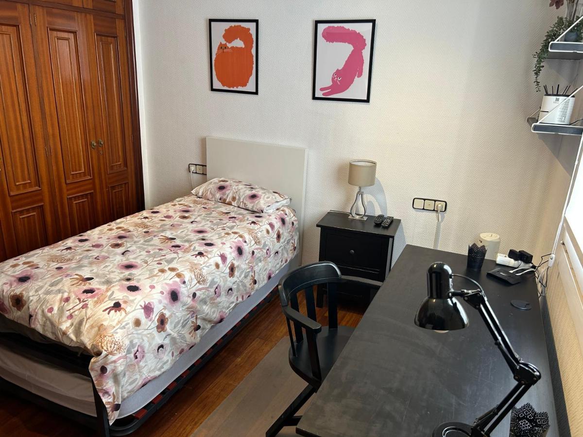 Habitacion Alhondiga Casa De Jorge Apartment Bilbao Ngoại thất bức ảnh